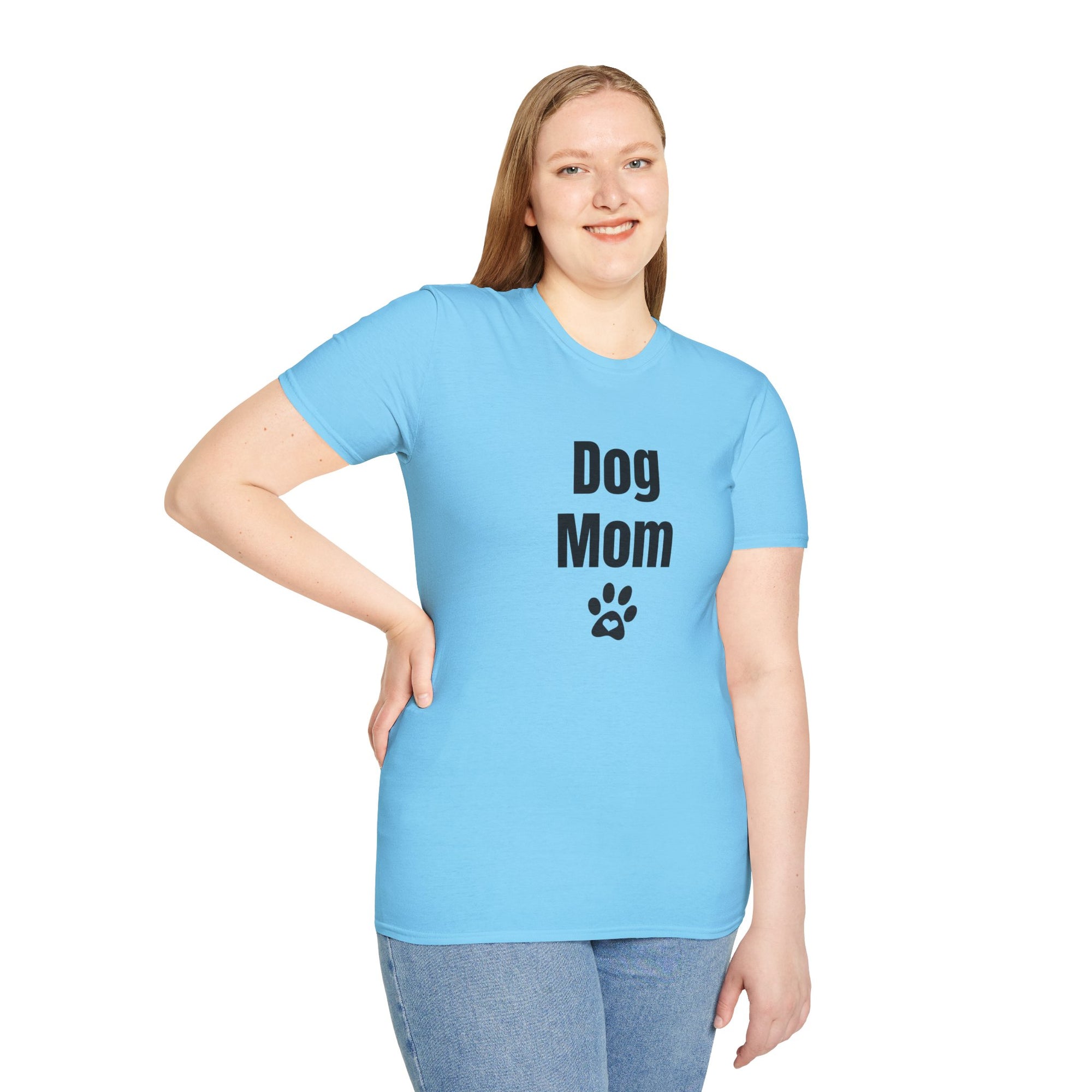 🐶 Dog Mom T-Shirt – Everyday Style for Proud Pet Parents