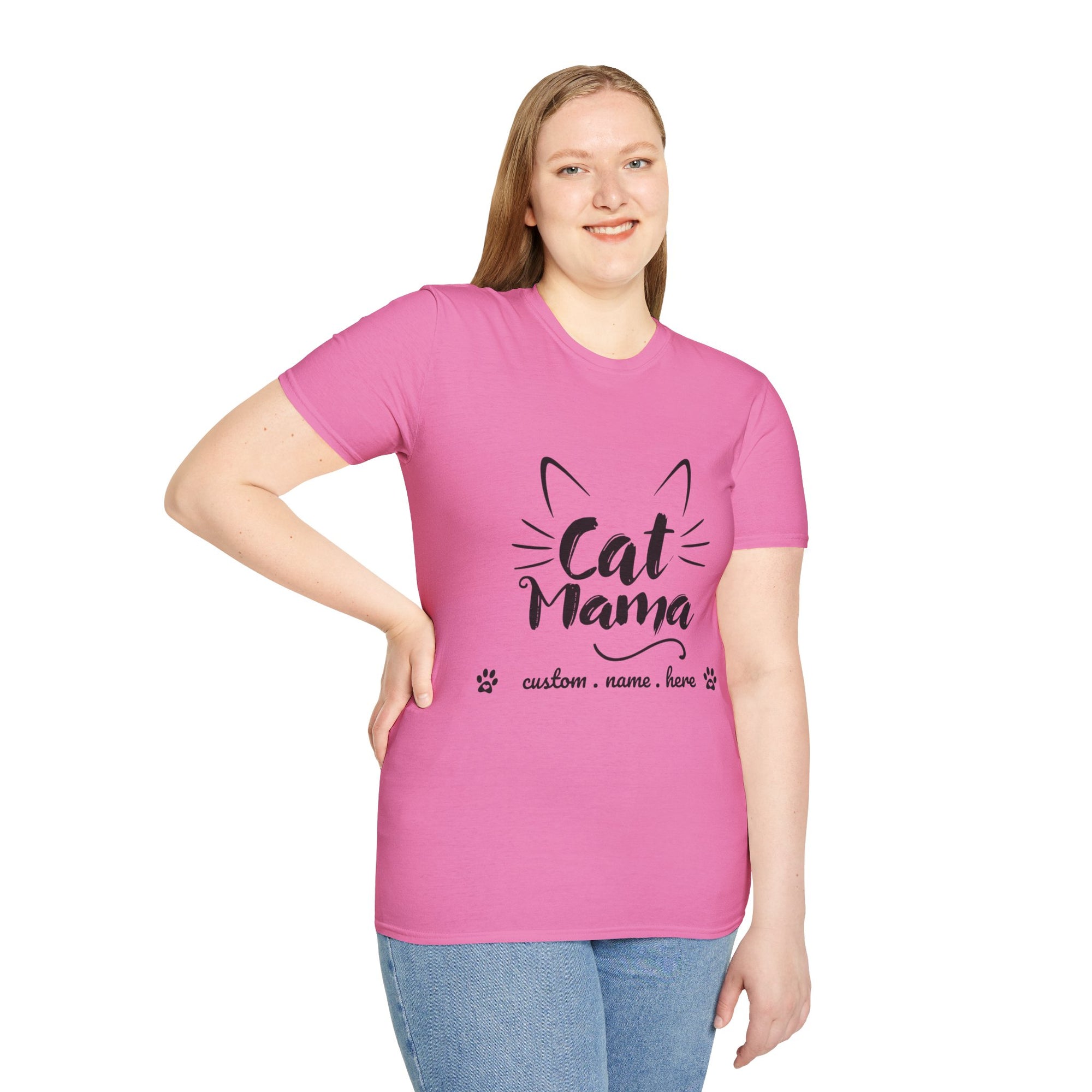 👕 Personalized Cat Mom T-Shirt🐾