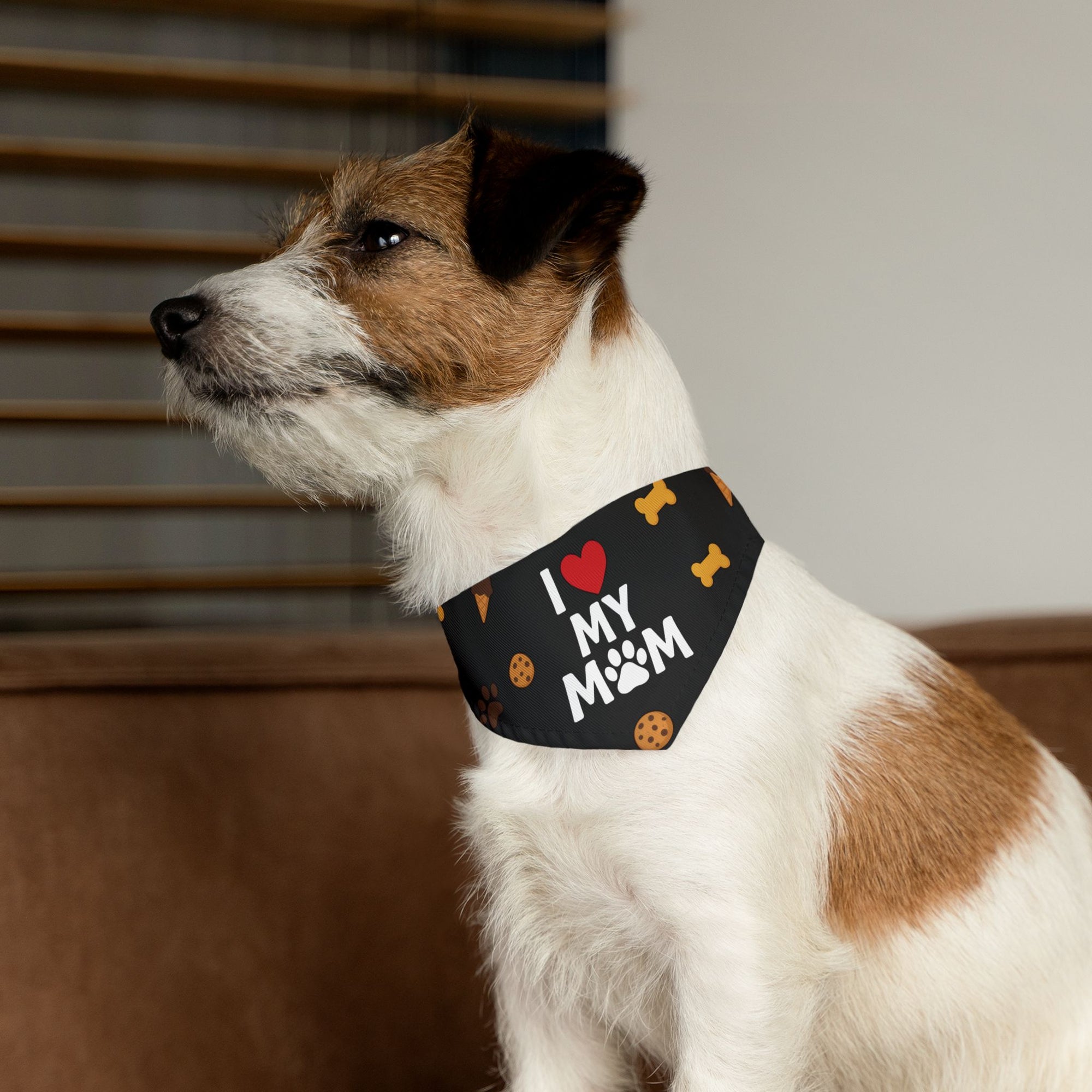 Pet Bandana  with clip – “I Love My Mom” - Black
